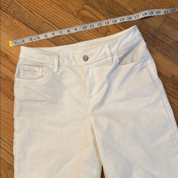 Women's White Wide Legged Jeans size: 10 - Picture 2 of 7